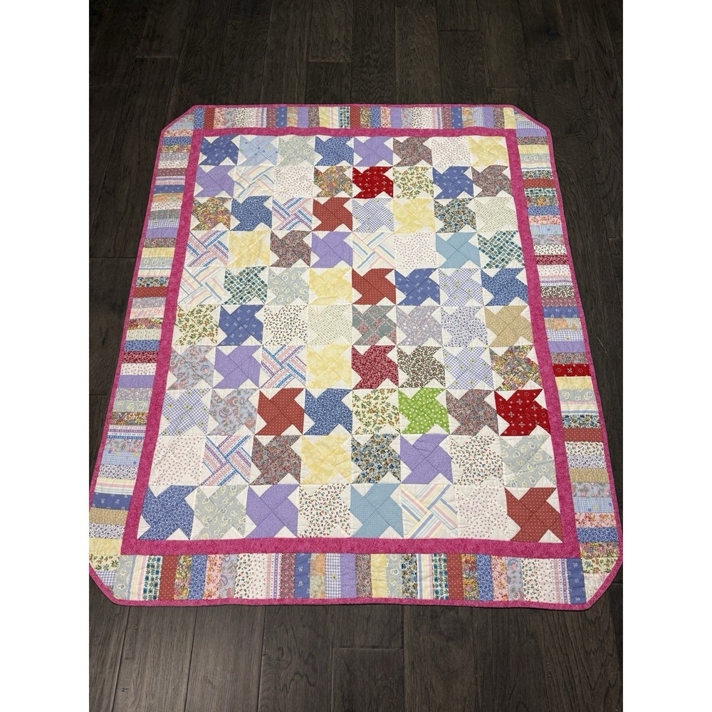 Twin Sister Beautiful Custom Quilted Quilt Approx. 64 x 53 Tagged Water Wheel